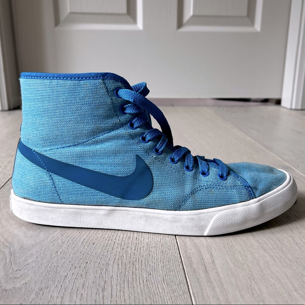 Nike high top sneakers